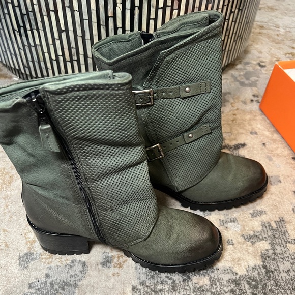 Miz Mooz Heeled Boot - Picture 3 of 5